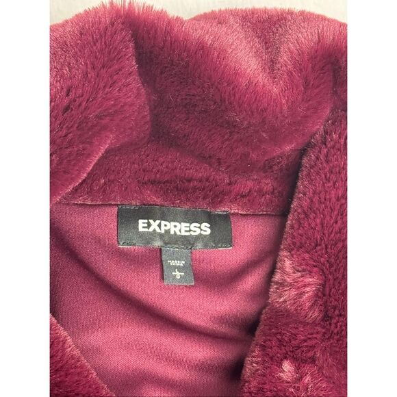Express burgundy faux fur crop jacket size L - Picture 5 of 12